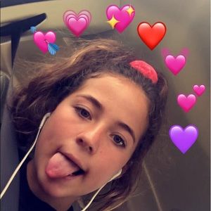 Meet your Posher, Ava